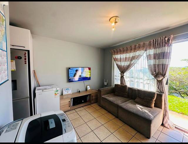 1 BEDROOM APARTMENT FOR SALE IN WOODHAVEN